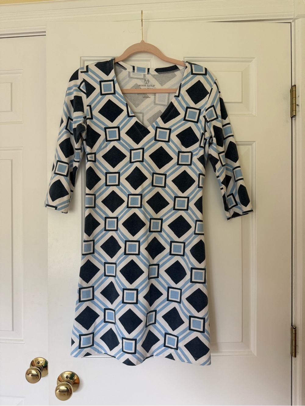MAHI GOLD 3/4 sleeve dress - size M (GUC)